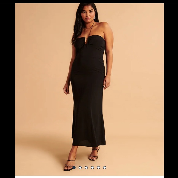 Abercrombie & Fitch Dresses & Skirts - Abercrombie Halter Maxi Dress